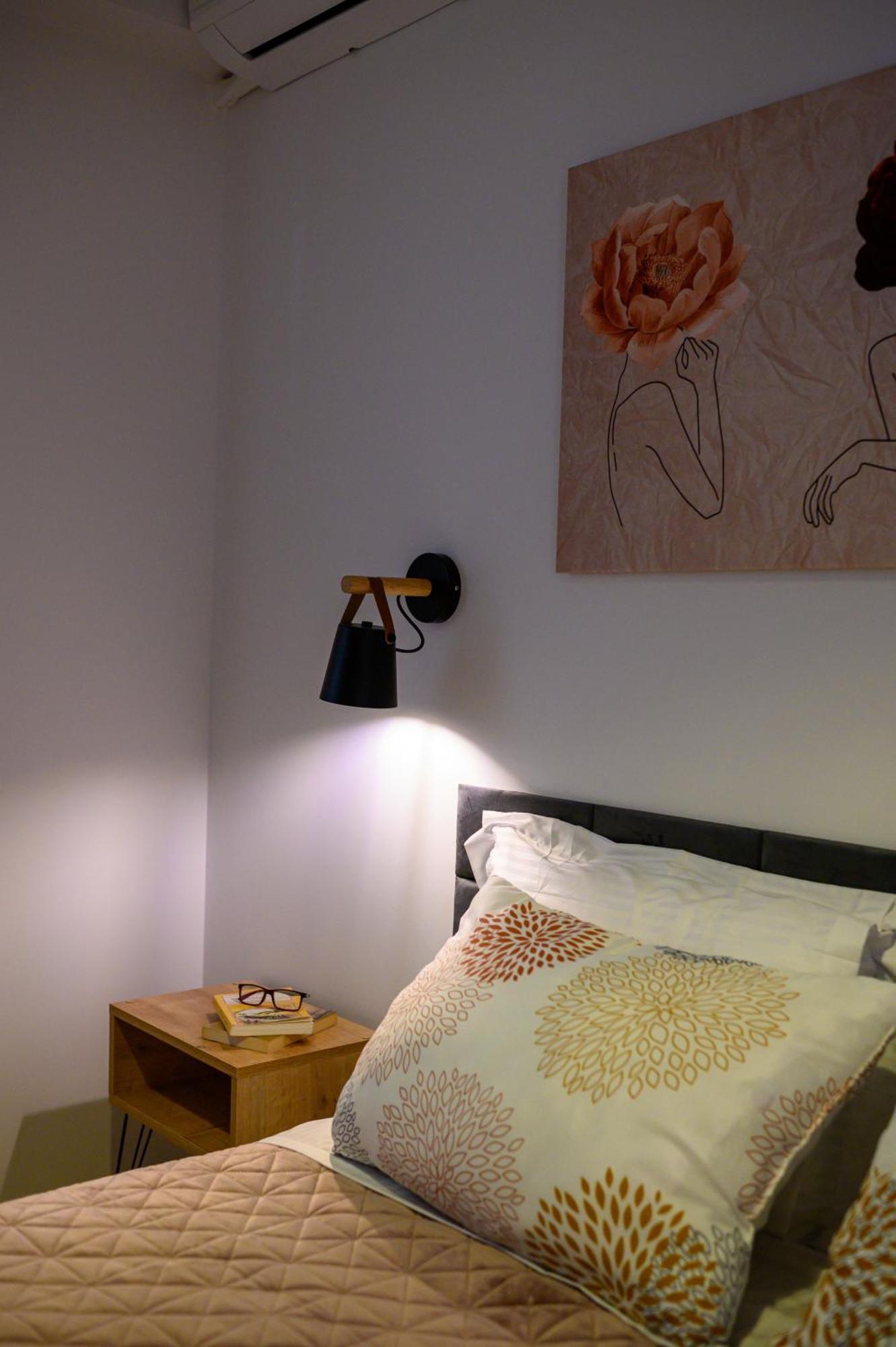 Chic Apartment In Nature, 5-Min Walk To The Beach カラマタ エクステリア 写真