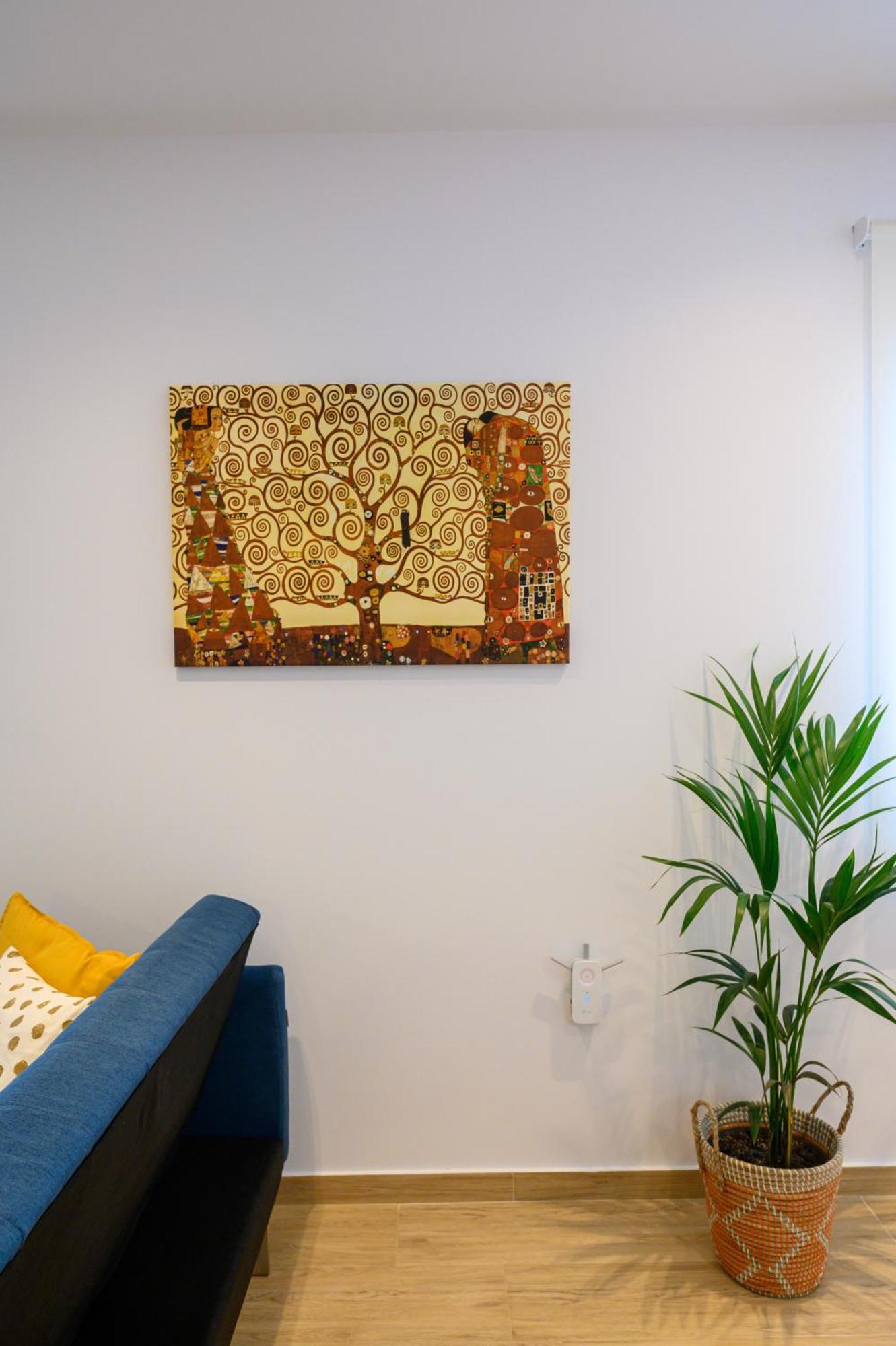Chic Apartment In Nature, 5-Min Walk To The Beach カラマタ エクステリア 写真